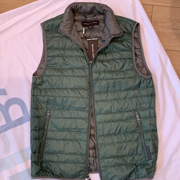 New Michael Kors dark green down vest - Picture 1 of 5